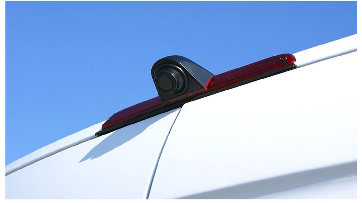 ParkSafe+cam%C3%A9ra+de+recul+%C3%A0+la+lumi%C3%A8re+de+frein+sur+mesure+pour+Mercedes+Sprinter+%26+VW+Crafter+2006-2017